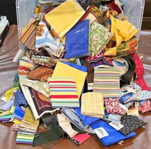 lot 308 image: Large Bin of Fabric ScrapsRemnants
