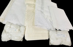 lot 415 image: Beautiful Lace, Eyelet, Cording and More