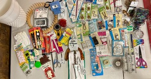lot 372 image: One Stop Crafters Tool Shop