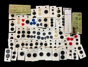 lot 418 image: Fun New Buttons and Pearls & Beads in All Collors