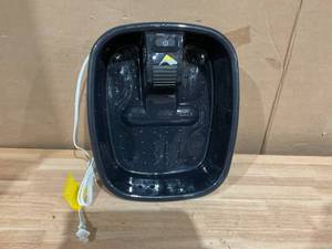 lot 378 image: Homedics Bubble Bliss Deluxe Foot Spa