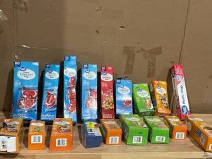 lot 385 image: LOT OF Variety of Ziplocks Bags  (18 Packs)