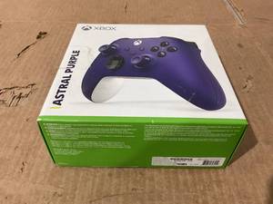 lot 258 image: Microsoft Xbox Wireless Controller