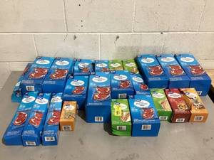 lot 486 image: LOT OF Miscelleneous Ziplock Bags Variety Sizes
