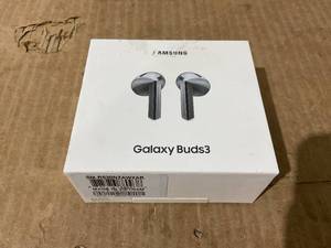 lot 46 image: Samsung Galaxy Buds3 Wireless In Ear Earbuds with Charging Case