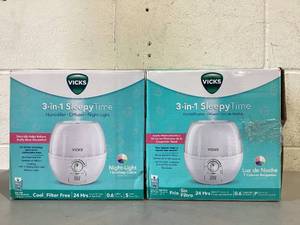 lot 593 image: LOT OF 2 Vicks 3-in-1 Sleepy Time Humidifier Diffuser Nightlight