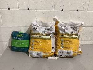 lot 719 image: LOT OF 3 Bags of Cat Litter