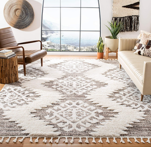 lot 725 image: SAFAVIEH Moroccan Tassel Shag Collection Area Rug - 8 x 10, Ivory & Brown, Boho Design
