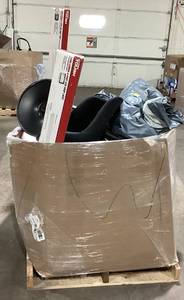 lot 909 image: Wholesale Pallet of Miscellaneous Items