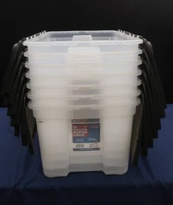lot 18 image: 15 GALLON FLIP TOP CRATES