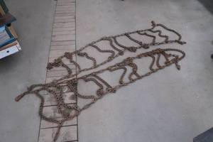 lot 23 image: TIRE CHAINS