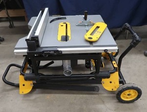 lot 35 image: DEWALT HEAVY-DUTY TABLE SAW