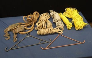 lot 58 image: 2 DEER HANGNING RACKS, ROPE AND A PULLEY SYSTEM