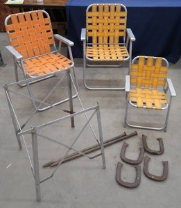 lot 81 image: 3 LAWN CHAIRS, HORSESHOE SET, A GRILL STAND