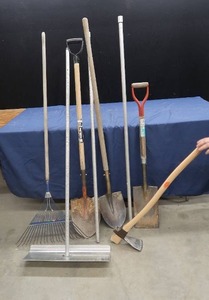 lot 91 image: YARD WORK IMPLEMENTS
