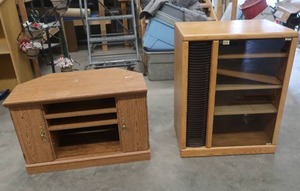 lot 103 image: ENTERTAINMENT CENTERS