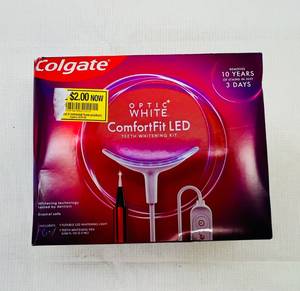 lot 35 image: Colgate Optic White ComfortFit LED