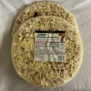 lot 112 image: 2x 34.41oz 7-Eleven Chicken Bacon Ranch Frozen Pizza