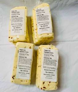 lot 125 image: 4x Wisconsin Pepper Jack Cheese-avg wt 1.00lb 122025