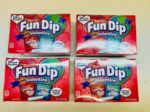 lot 234 image: 4x 24 Fun Dip Valentines