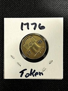 lot 49 image: 1776 History Channel Club Commemorative Token Coin