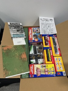 lot 51 image: Vintage Life-Like Transcontinental Express #8927 Train Set (New Open Box)