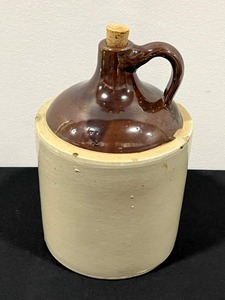 lot 110 image: Antique Stoneware Jug (or Crock) - Holds almost 9 Quarts (14 Tall)
