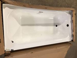 lot 28 image: Bootz Industries Aloha 60 in. x 30 in. Soaking Bathtub with Right Drain in White  Customer Returns See Pictures