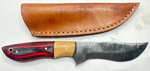 lot 67 image: New 8 34 Damascus Knife with Leather Sheath