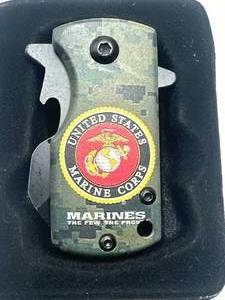 lot 70 image: New Marine Corp. Knife