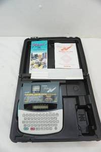 lot 93 image: P-Touch electronic labeler