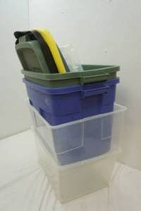 lot 118 image: 4 totes and 4 lids