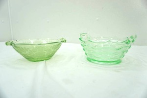 lot 128 image: Depression Glass Bowls.