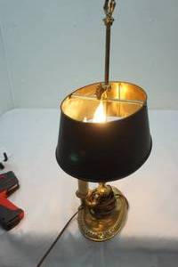 lot 1 image: antique lamp 19 tall