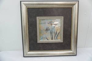 lot 44 image: 25.5x25.5 framed lilies wall decor