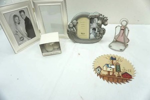 lot 72 image: Home Decor Lot