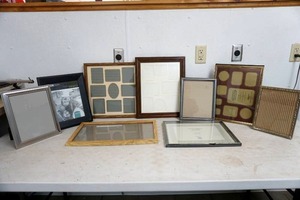 lot 73 image: Picture Frame Lot