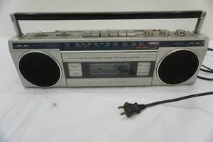 lot 160 image: General Electric stereotape player
