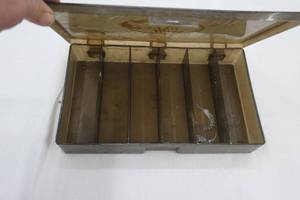 lot 165 image: Bass Pro Shops fishing tackle organizer 11x 6.5