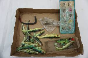 lot 184 image: Trout Flies & Rubber Minnows