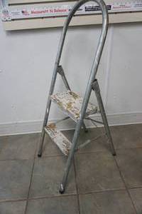 lot 198 image: metal step stool