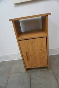 lot 199 image: cabinet 14.5x28x11.5