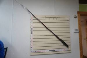lot 206 image: lot of 3 fishing rods