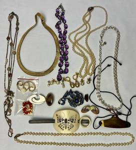 lot 18 image: Collection of Costume Jewelry - necklaces, bracelets, pins, brooches