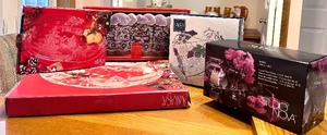 lot 63 image: Mikasa Christmas Serving Platters & More