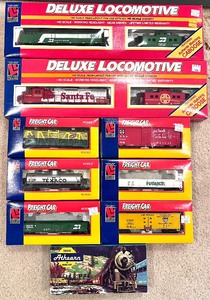 lot 224 image: Vintage Life Like Trains HO Scale Locomotives, Cabooses and Box Cars