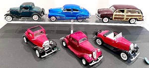 lot 84C image: (6) Model Collector Diecast Cars