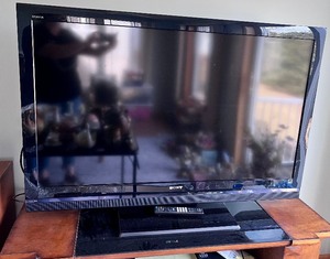 lot 56 image: Sony 52 TV