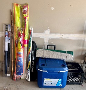 lot 67 image: Coolers, Kites & Umbrellas