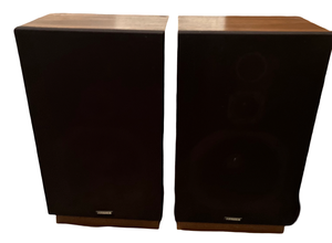 lot 241 image: Vintage Fisher DS-710 Speakers